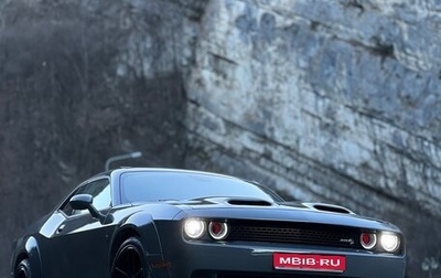 Dodge Challenger III рестайлинг 2, 2018 год, 3 999 000 рублей, 1 фотография