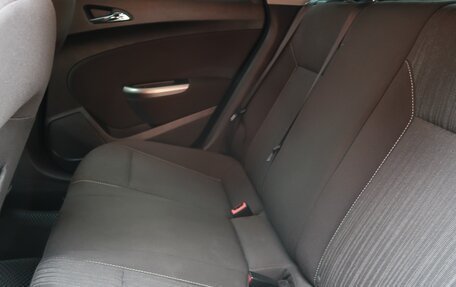 Opel Astra J, 2011 год, 900 000 рублей, 2 фотография