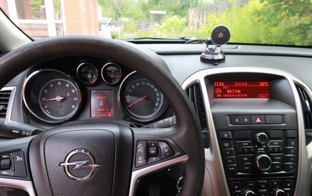Opel Astra J, 2011 год, 900 000 рублей, 5 фотография