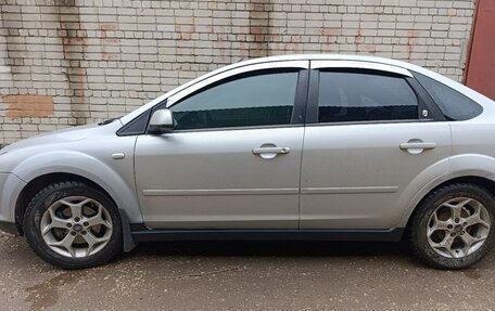 Ford Focus II рестайлинг, 2006 год, 450 000 рублей, 2 фотография