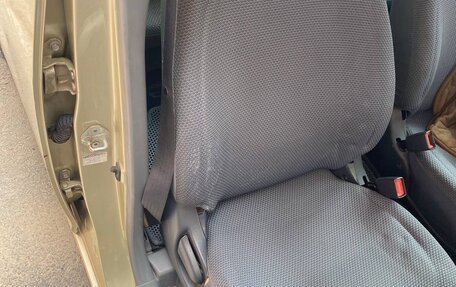 Toyota FunCargo, 2001 год, 350 000 рублей, 16 фотография