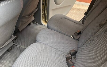 Toyota FunCargo, 2001 год, 350 000 рублей, 14 фотография