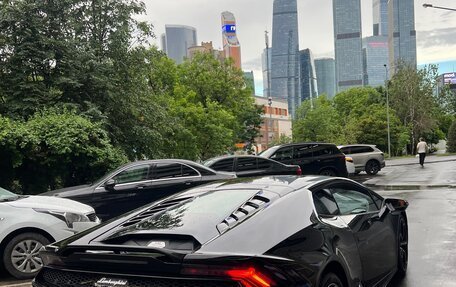 Lamborghini Huracán, 2021 год, 25 000 000 рублей, 10 фотография
