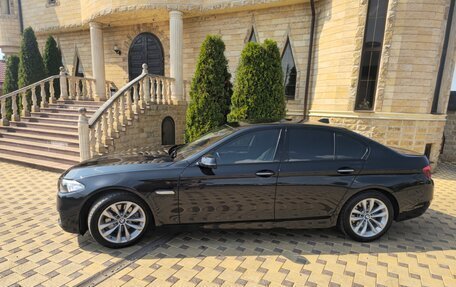 BMW 5 серия, 2016 год, 2 800 000 рублей, 2 фотография