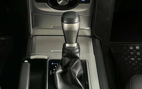 Toyota Land Cruiser Prado 150 рестайлинг 2, 2017 год, 4 300 000 рублей, 22 фотография
