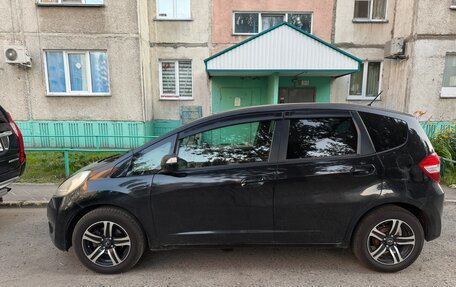 Honda Fit III, 2011 год, 820 000 рублей, 5 фотография