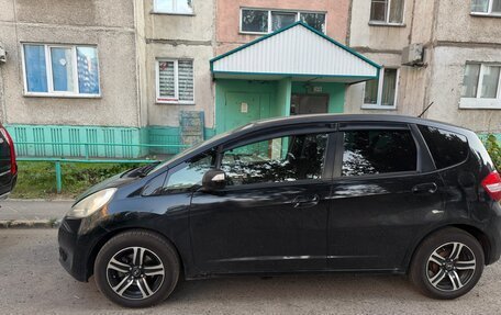 Honda Fit III, 2011 год, 820 000 рублей, 4 фотография