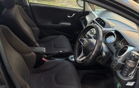Honda Fit III, 2011 год, 820 000 рублей, 9 фотография