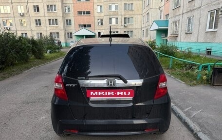 Honda Fit III, 2011 год, 820 000 рублей, 8 фотография