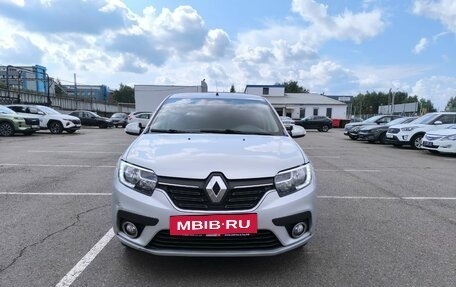 Renault Logan II, 2018 год, 857 287 рублей, 2 фотография