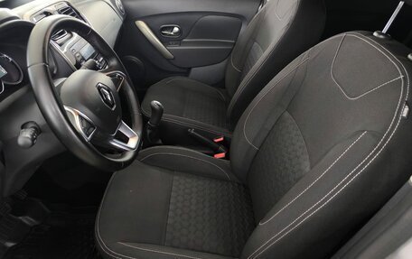 Renault Logan II, 2018 год, 857 287 рублей, 11 фотография