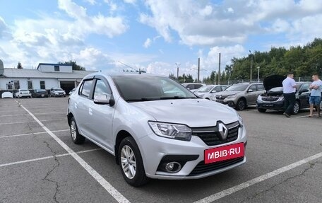 Renault Logan II, 2018 год, 857 287 рублей, 3 фотография