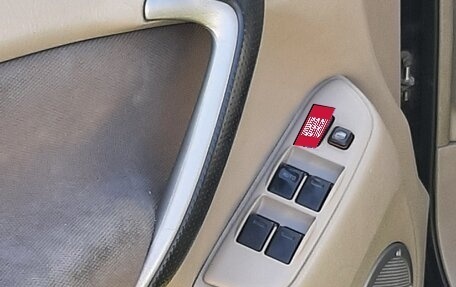 Toyota RAV4, 2001 год, 650 000 рублей, 11 фотография