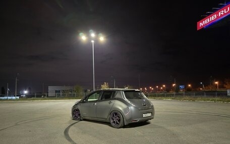 Nissan Leaf I, 2016 год, 1 100 000 рублей, 4 фотография