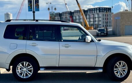 Mitsubishi Pajero IV, 2014 год, 2 900 000 рублей, 3 фотография