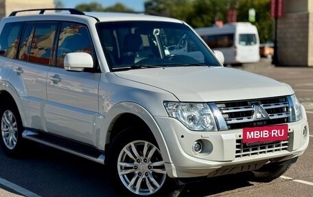 Mitsubishi Pajero IV, 2014 год, 2 900 000 рублей, 2 фотография
