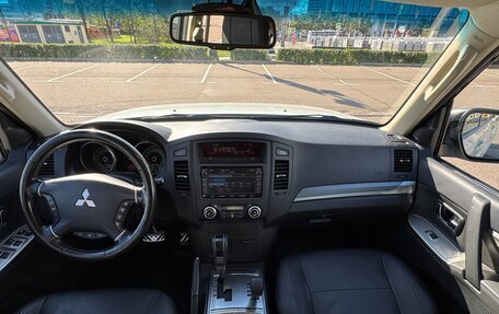 Mitsubishi Pajero IV, 2014 год, 2 900 000 рублей, 17 фотография