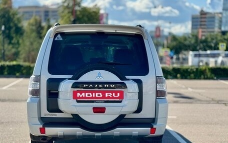 Mitsubishi Pajero IV, 2014 год, 2 900 000 рублей, 5 фотография