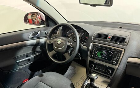 Skoda Octavia, 2011 год, 825 000 рублей, 10 фотография