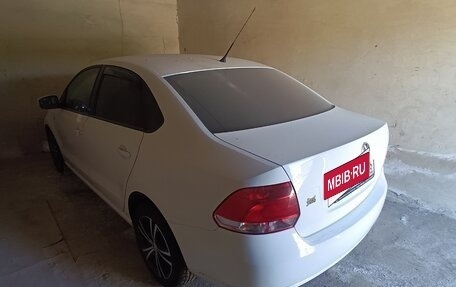 Volkswagen Polo VI (EU Market), 2011 год, 820 000 рублей, 2 фотография
