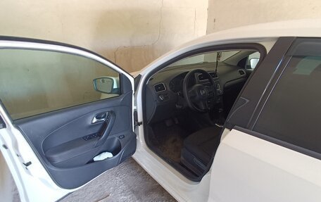 Volkswagen Polo VI (EU Market), 2011 год, 820 000 рублей, 16 фотография