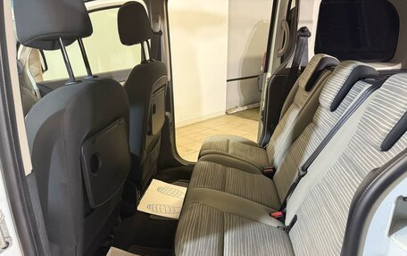 Renault Kangoo II рестайлинг, 2012 год, 679 000 рублей, 11 фотография