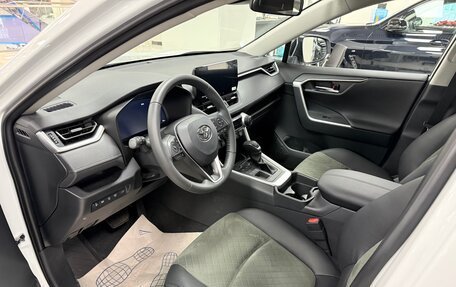 Toyota RAV4, 2025 год, 3 999 000 рублей, 7 фотография