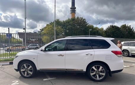 Nissan Pathfinder, 2014 год, 1 660 000 рублей, 10 фотография