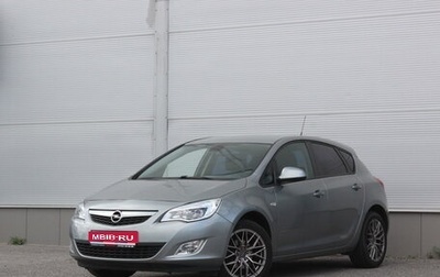 Opel Astra J, 2010 год, 675 000 рублей, 1 фотография