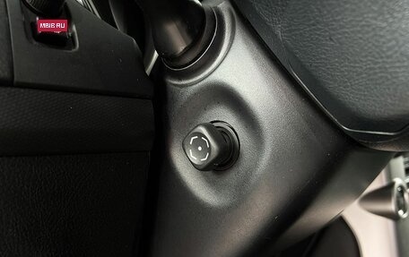 Toyota Land Cruiser Prado 150 рестайлинг 2, 2012 год, 2 449 000 рублей, 19 фотография