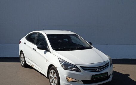 Hyundai Solaris II рестайлинг, 2015 год, 845 000 рублей, 3 фотография