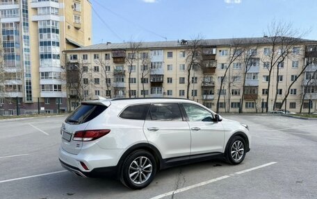 Hyundai Santa Fe III рестайлинг, 2016 год, 2 350 000 рублей, 3 фотография