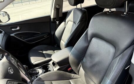 Hyundai Santa Fe III рестайлинг, 2016 год, 2 350 000 рублей, 14 фотография