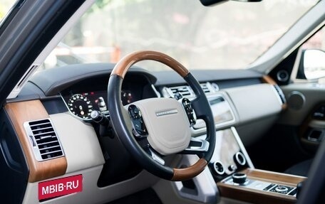 Land Rover Range Rover IV рестайлинг, 2020 год, 10 990 000 рублей, 9 фотография