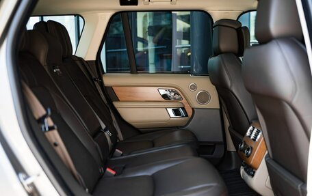 Land Rover Range Rover IV рестайлинг, 2020 год, 10 990 000 рублей, 16 фотография