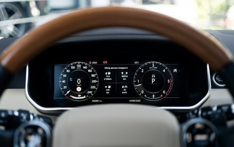 Land Rover Range Rover IV рестайлинг, 2020 год, 10 990 000 рублей, 14 фотография