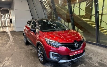 Renault Kaptur I рестайлинг, 2019 год, 1 750 000 рублей, 1 фотография