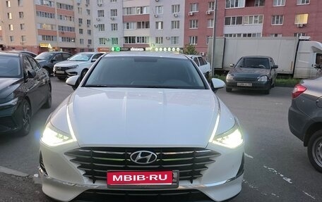 Hyundai Sonata VIII, 2021 год, 2 390 000 рублей, 1 фотография