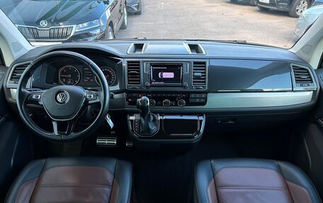 Volkswagen Multivan T6 рестайлинг, 2019 год, 4 977 900 рублей, 6 фотография