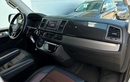 Volkswagen Multivan T6 рестайлинг, 2019 год, 4 977 900 рублей, 7 фотография