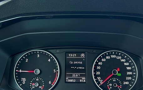 Volkswagen Multivan T6 рестайлинг, 2019 год, 4 977 900 рублей, 23 фотография