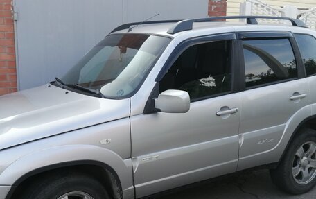 Chevrolet Niva I рестайлинг, 2011 год, 312 000 рублей, 2 фотография