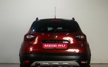 Renault Kaptur I рестайлинг, 2018 год, 1 399 000 рублей, 5 фотография