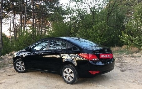 Hyundai Solaris II рестайлинг, 2015 год, 1 100 000 рублей, 2 фотография