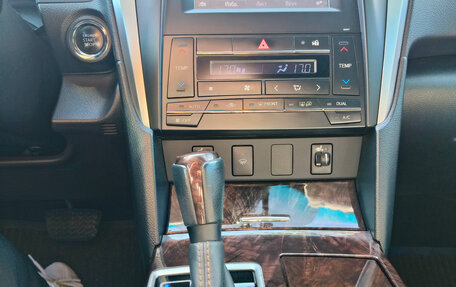 Toyota Camry, 2016 год, 2 250 000 рублей, 2 фотография