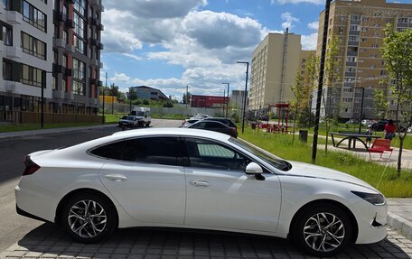 Hyundai Sonata VIII, 2021 год, 2 390 000 рублей, 4 фотография