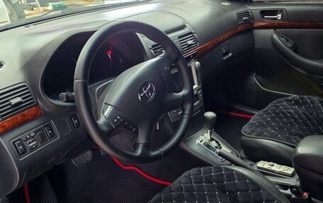 Toyota Avensis III рестайлинг, 2005 год, 790 000 рублей, 11 фотография