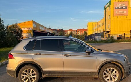 Volkswagen Tiguan II, 2017 год, 2 499 000 рублей, 2 фотография