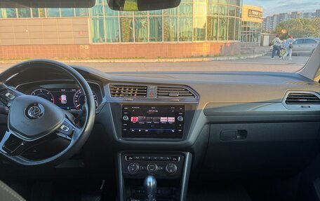 Volkswagen Tiguan II, 2017 год, 2 499 000 рублей, 10 фотография