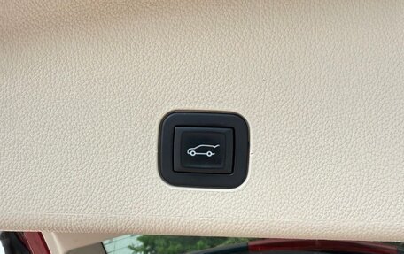 Cadillac SRX II рестайлинг, 2011 год, 1 350 000 рублей, 10 фотография